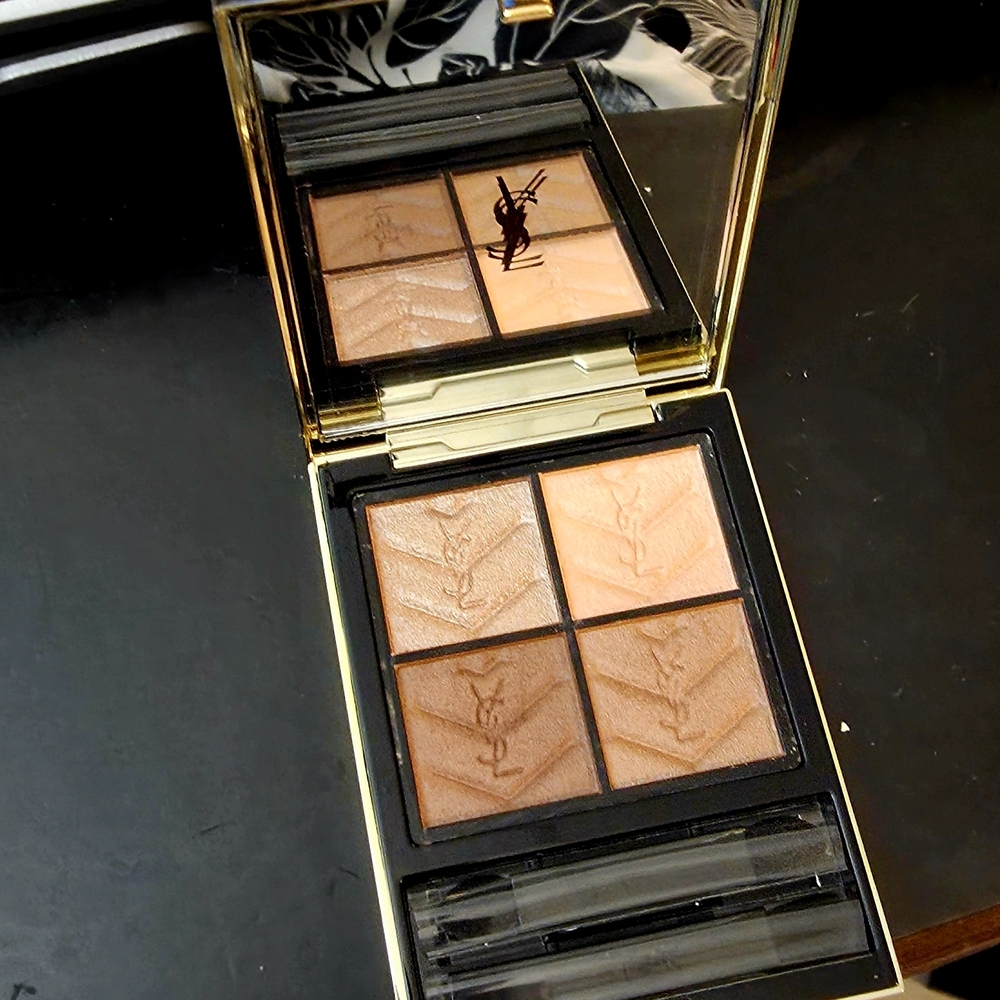 Yves Saint Laurent Couture Mini Clutch Eyeshadow Palette - Stora Dolls - Picture 2 of 7